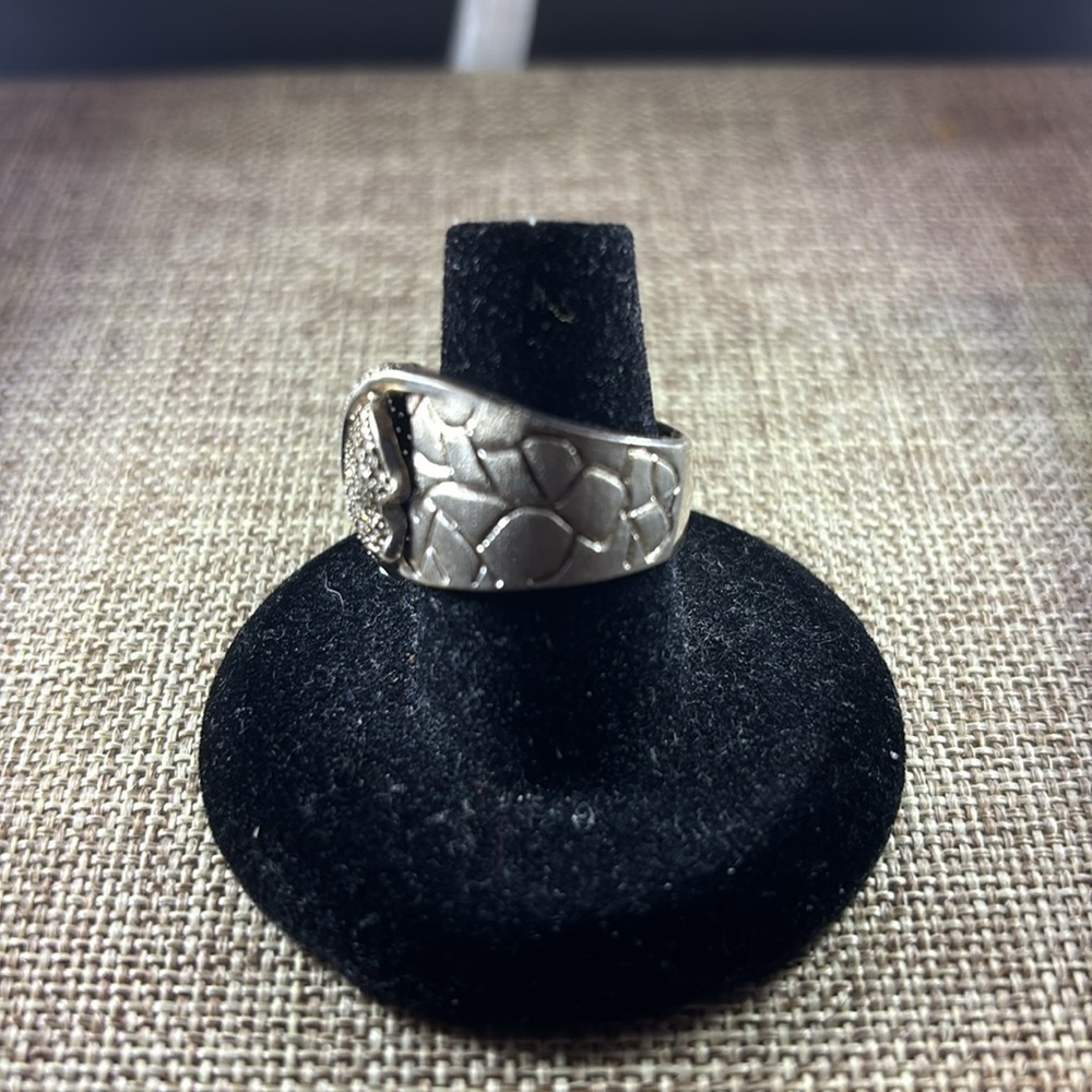WOMENS RING - Picture 4 of 5